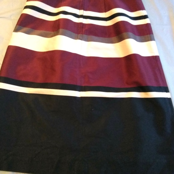 H&M Gorgeous Navy Burgundy Stripe Color Dress - Picture 7 of 8
